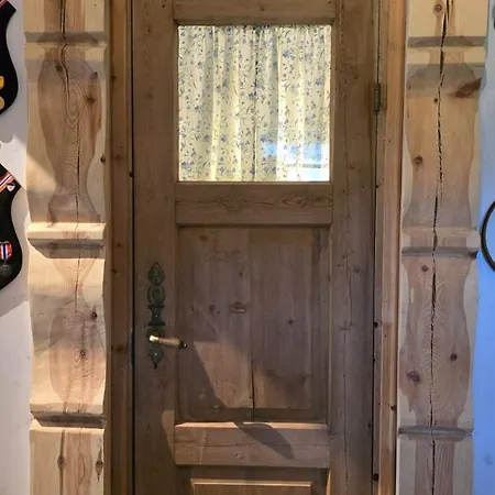 Smia , A Unique Rustic Hideaway *