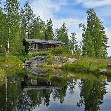Dom wakacyjny Smia , A Unique Rustic Hideaway Lii