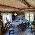 Smia , A Unique Rustic Hideaway Lii
